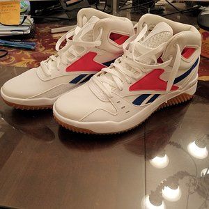 Reebok men's BB os mid sneaker (New, size 9.5)